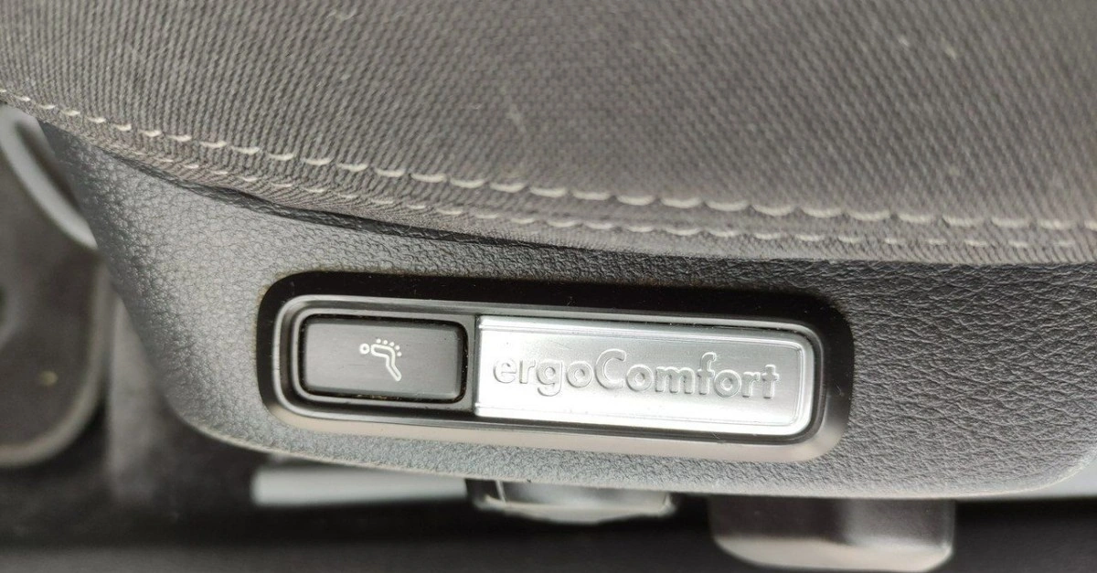 Volkswagen Passat Variant - Zdjęcie 12