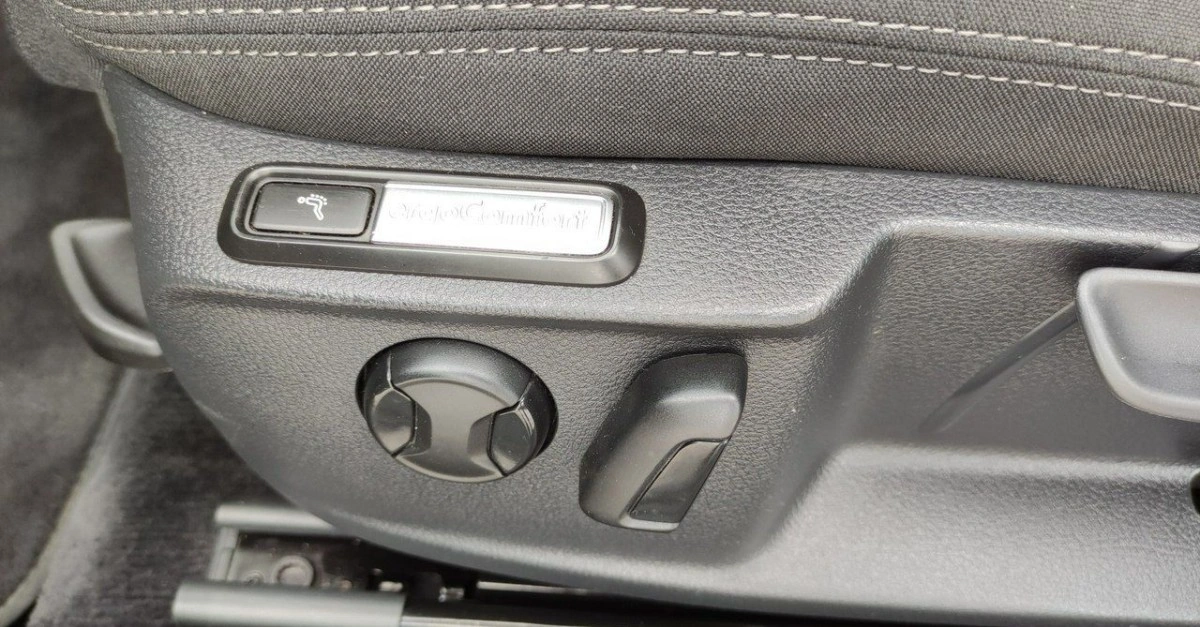 Volkswagen Passat Variant - Zdjęcie 13