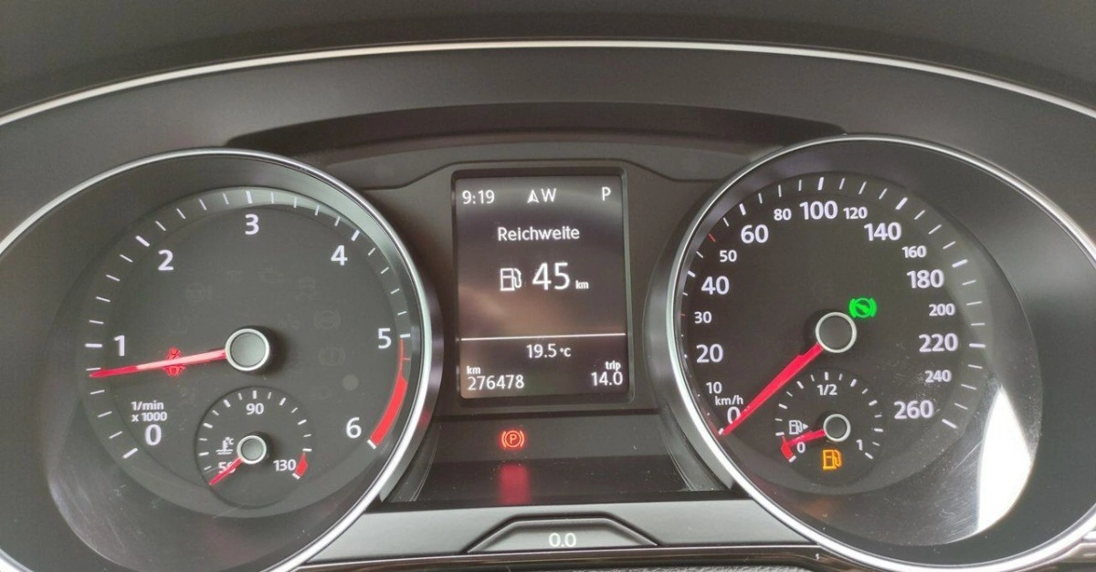 Volkswagen Passat Variant - Zdjęcie 15