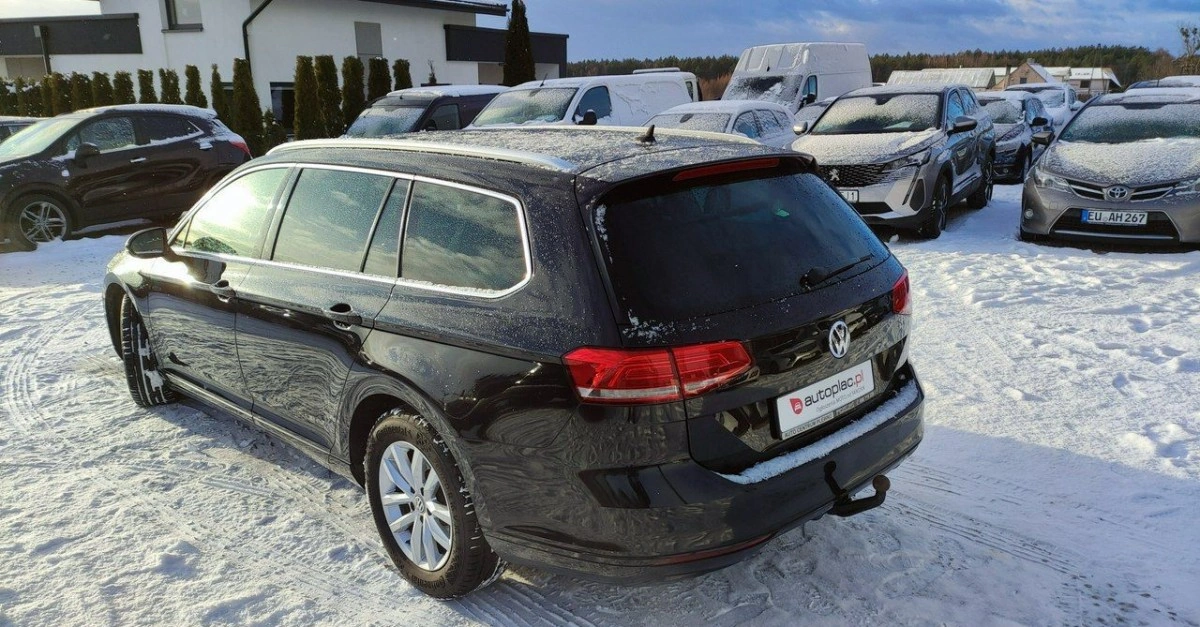Volkswagen Passat Variant - Zdjęcie 26