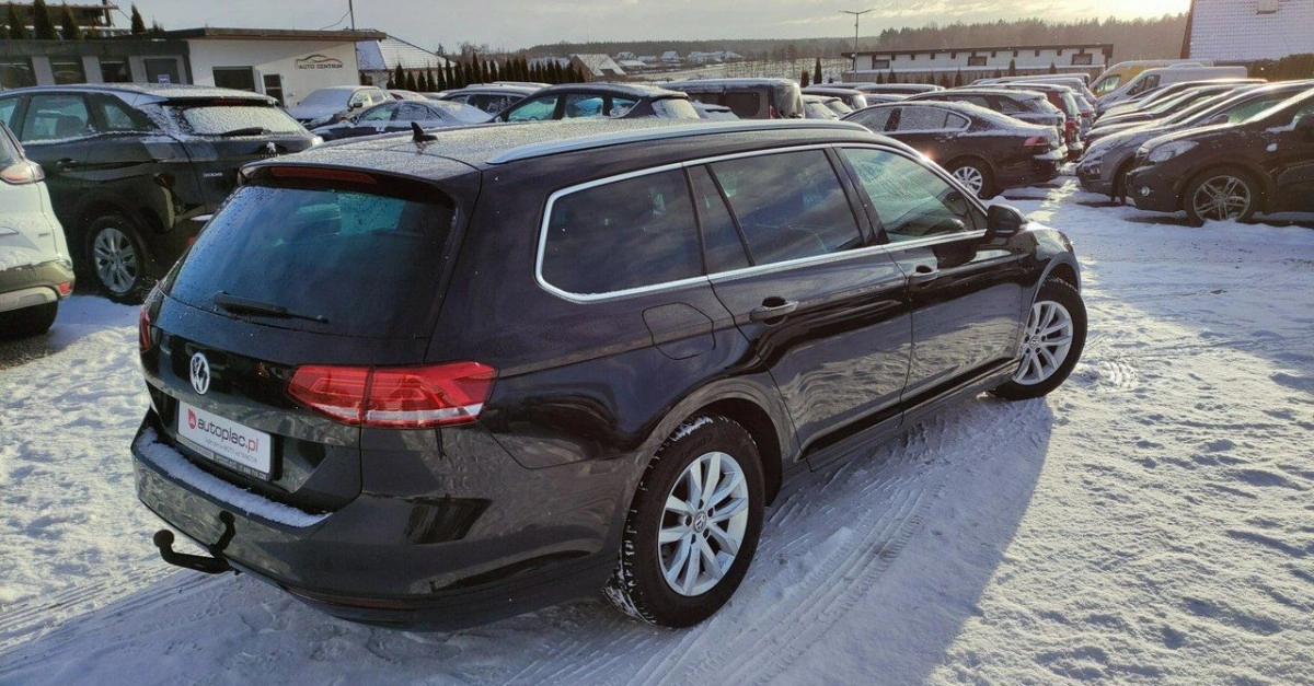 Volkswagen Passat Variant - Zdjęcie 28
