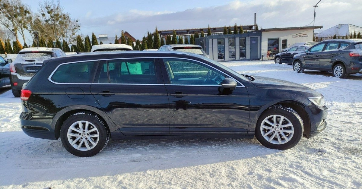 Volkswagen Passat Variant - Zdjęcie 29