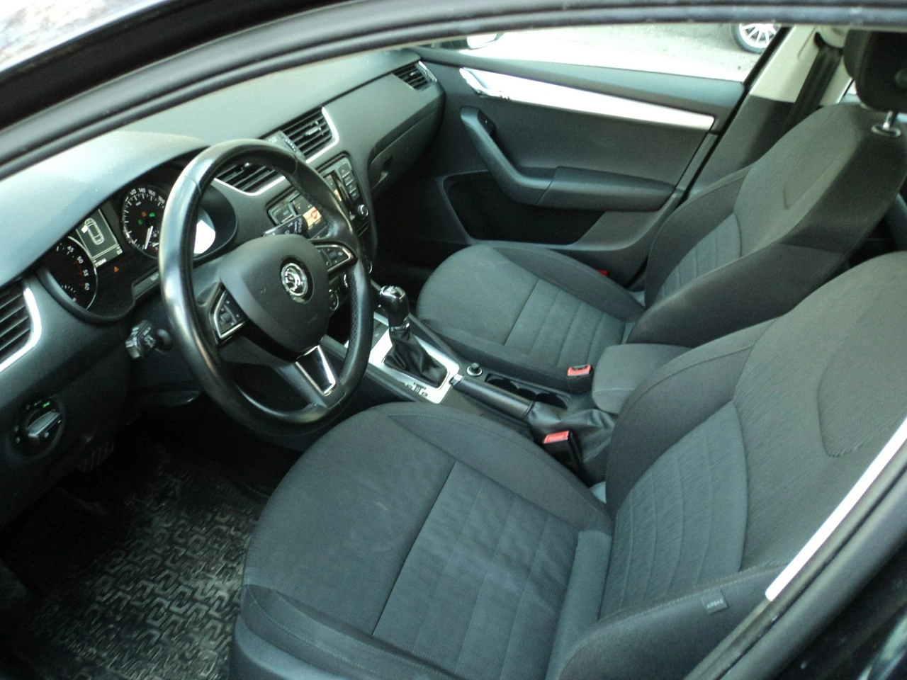 Skoda Octavia - Zdjęcie 9