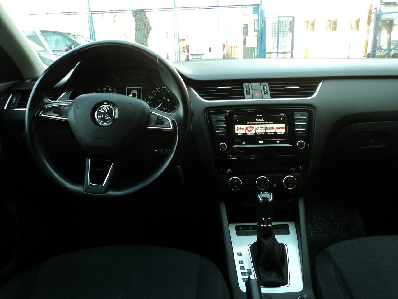 Skoda Octavia - Zdjęcie 8