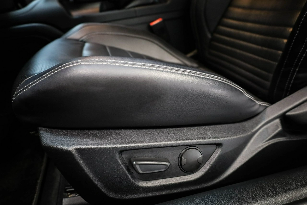 Ford Mustang - Zdjęcie 17