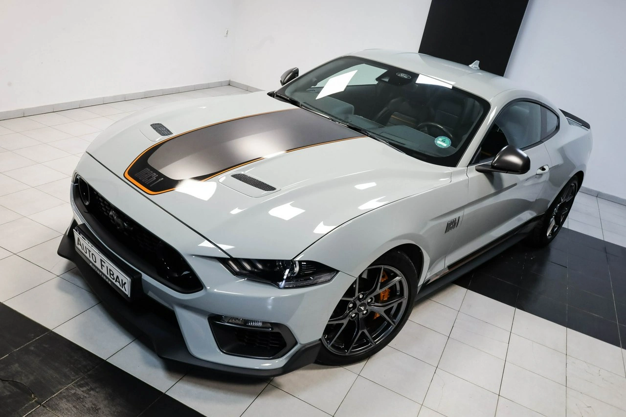 Ford Mustang - Zdjęcie 2