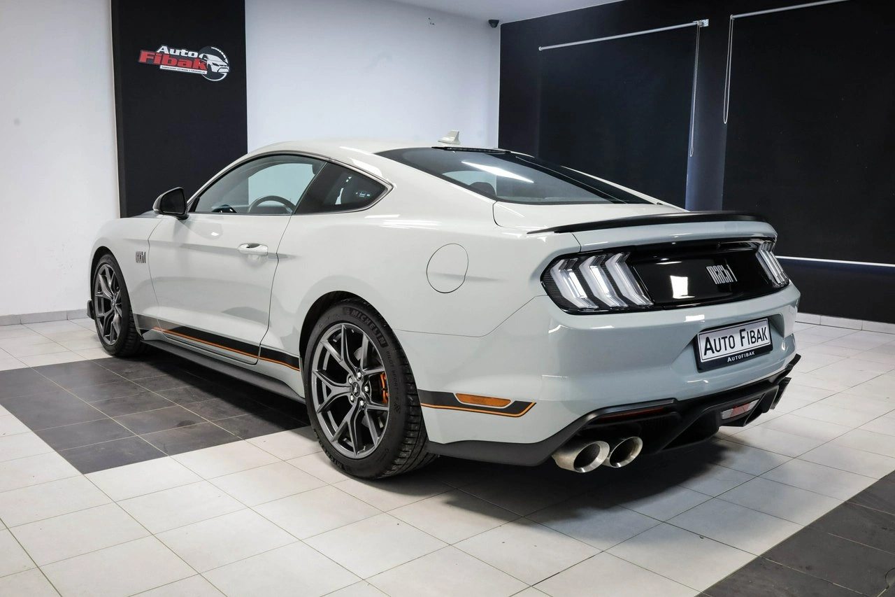 Ford Mustang - Zdjęcie 8