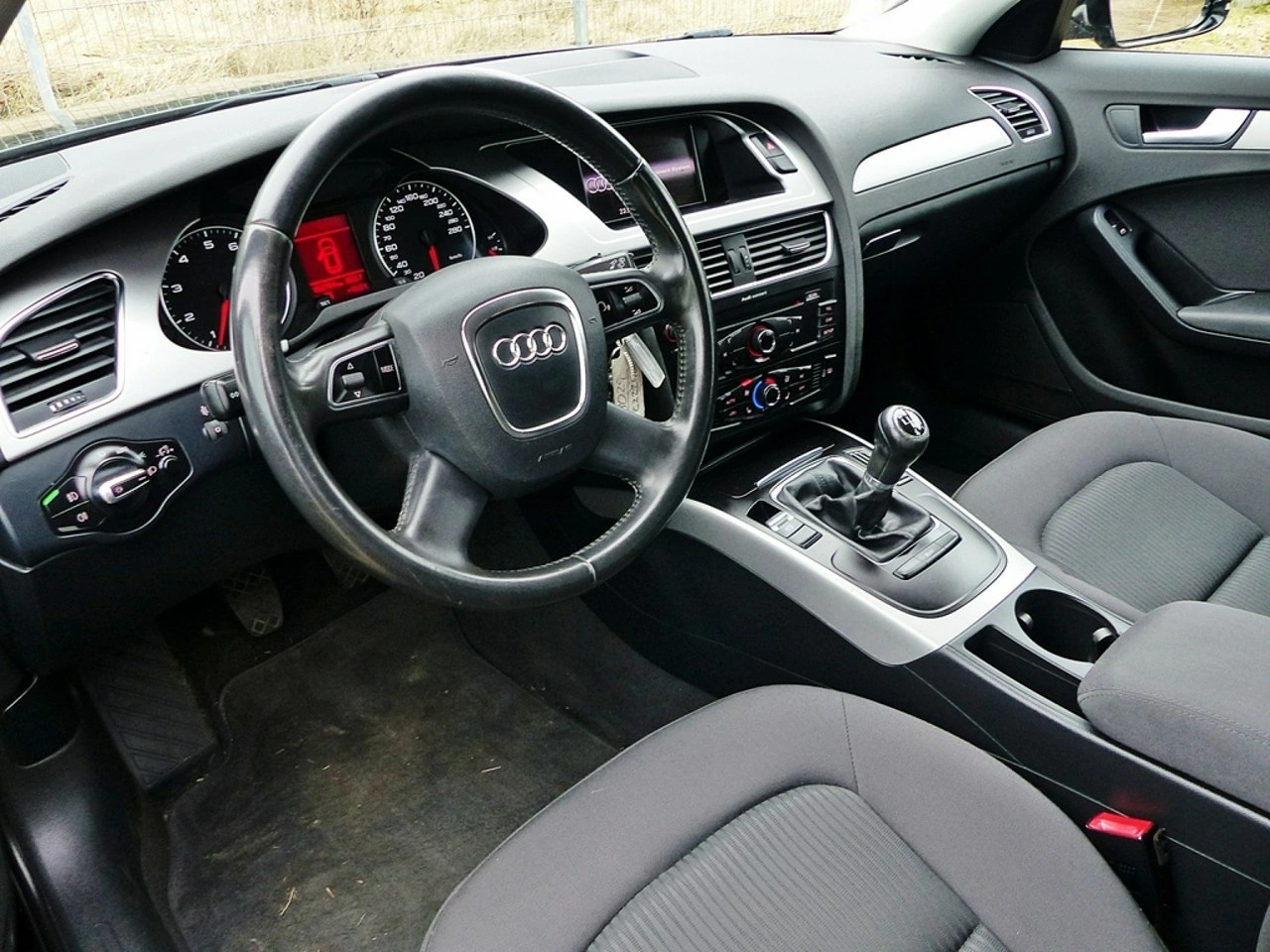 Audi A4 - Zdjęcie 18