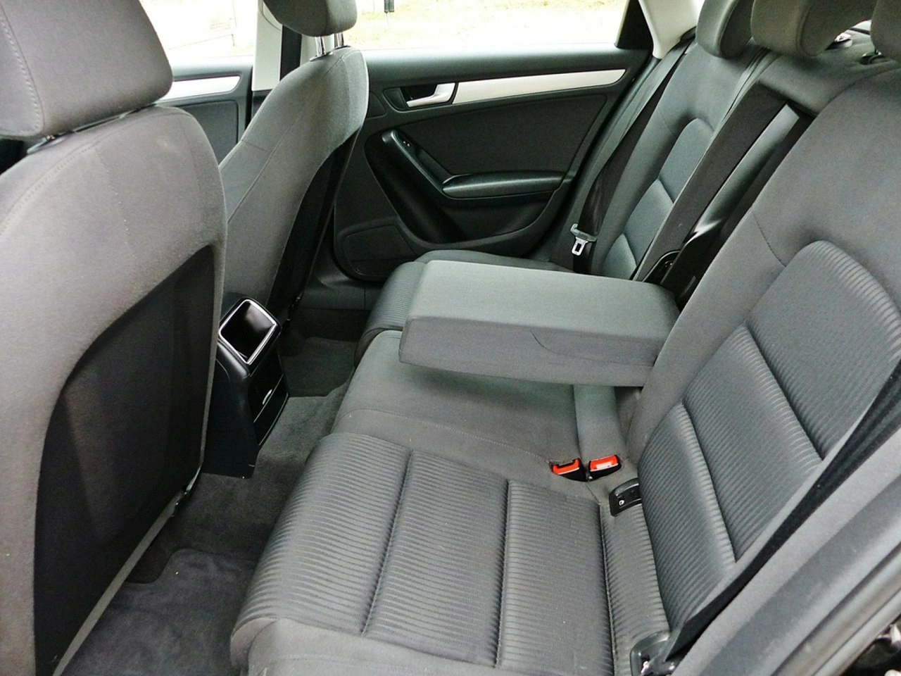 Audi A4 - Zdjęcie 22