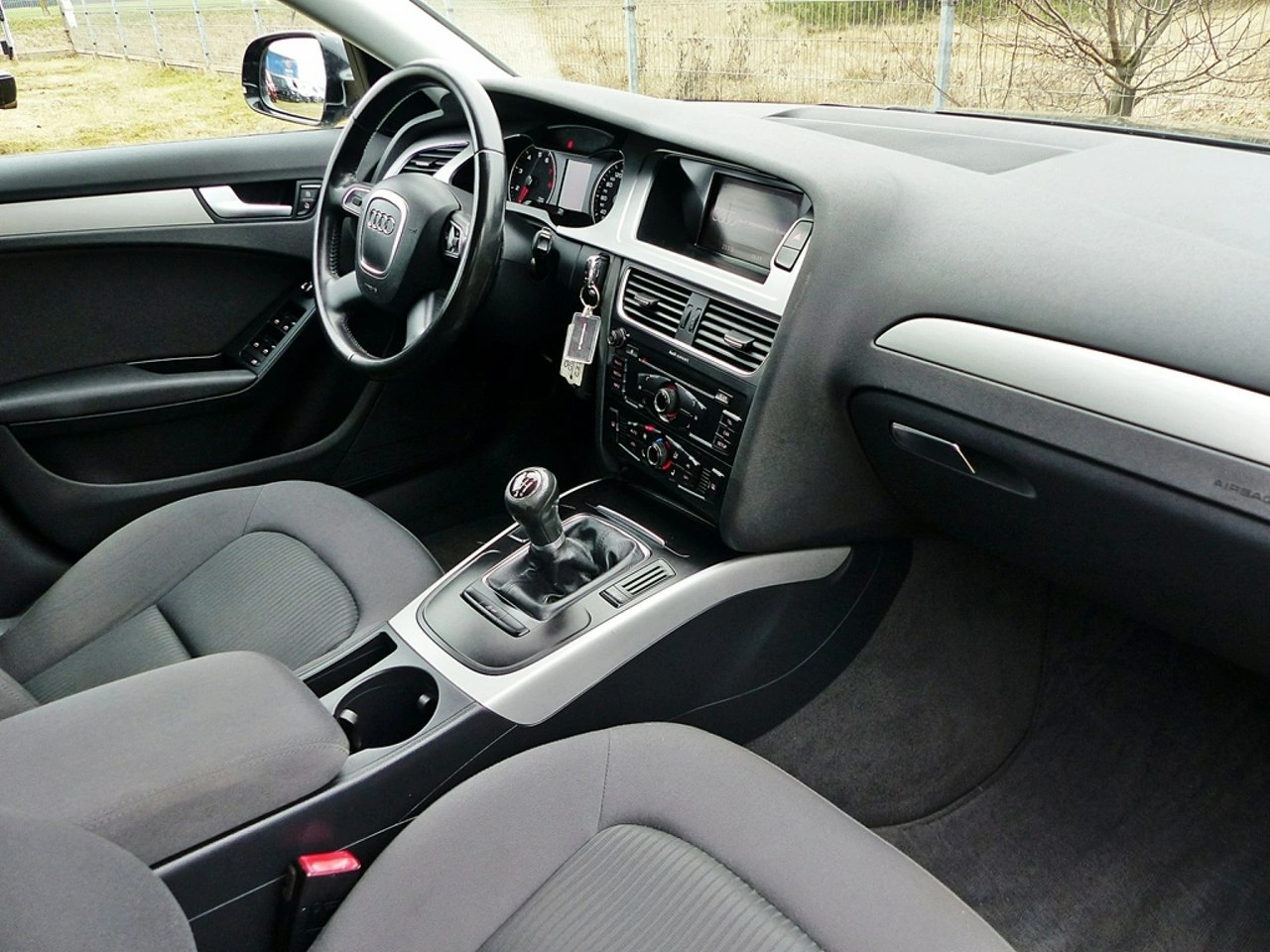 Audi A4 - Zdjęcie 24