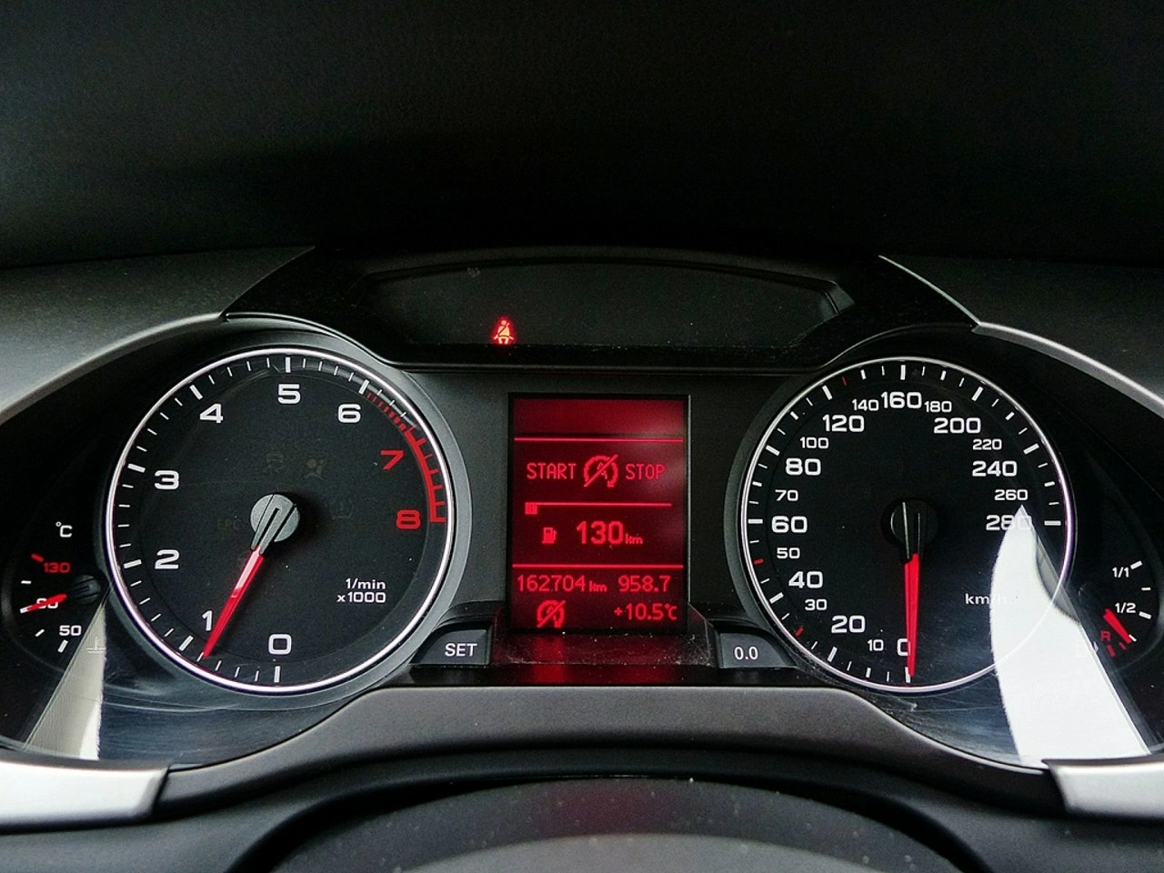 Audi A4 - Zdjęcie 28