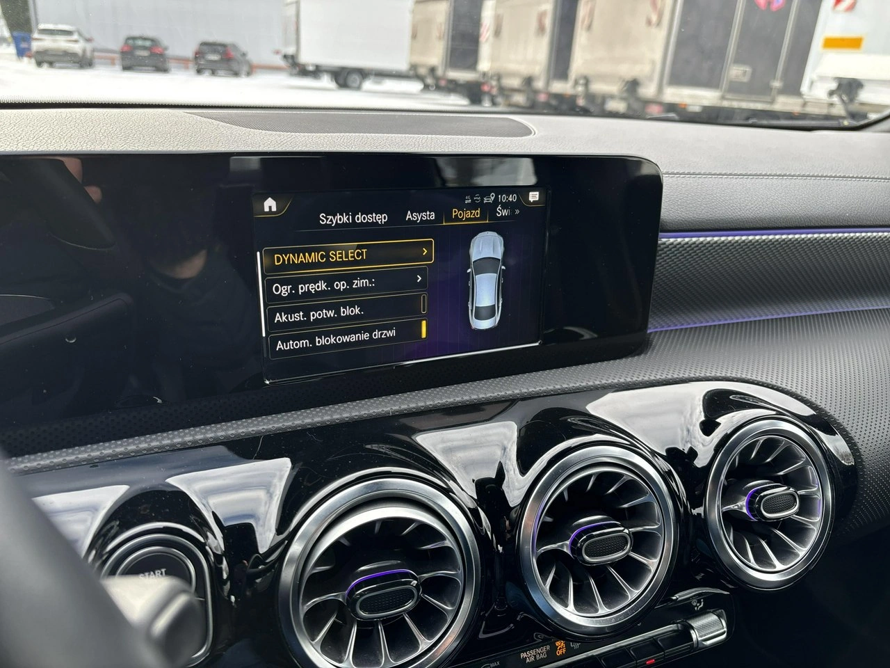 Mercedes CLA 180 - Zdjęcie 20