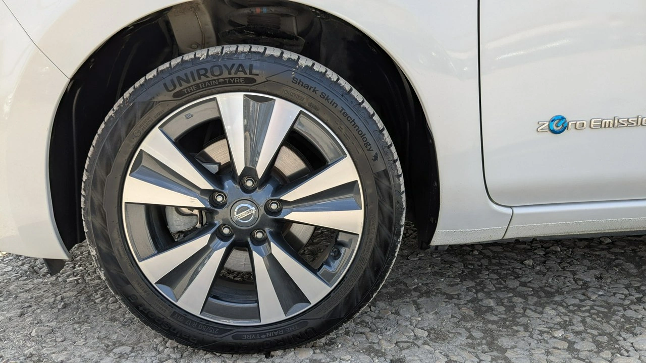 Nissan Leaf - Zdjęcie 39