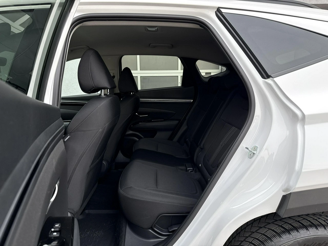 Hyundai Tucson - Zdjęcie 23