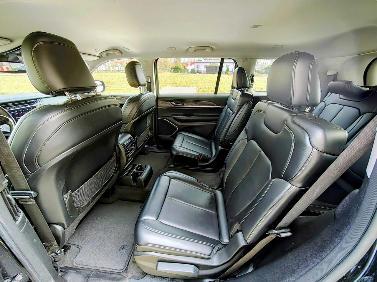 Jeep Grand Cherokee - Zdjęcie 14