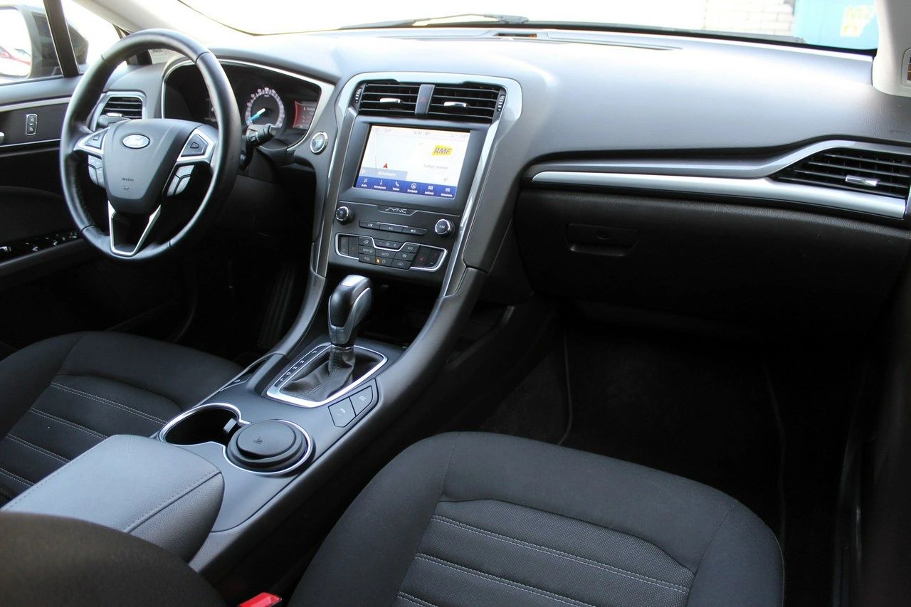 Ford Mondeo SW - Zdjęcie 10