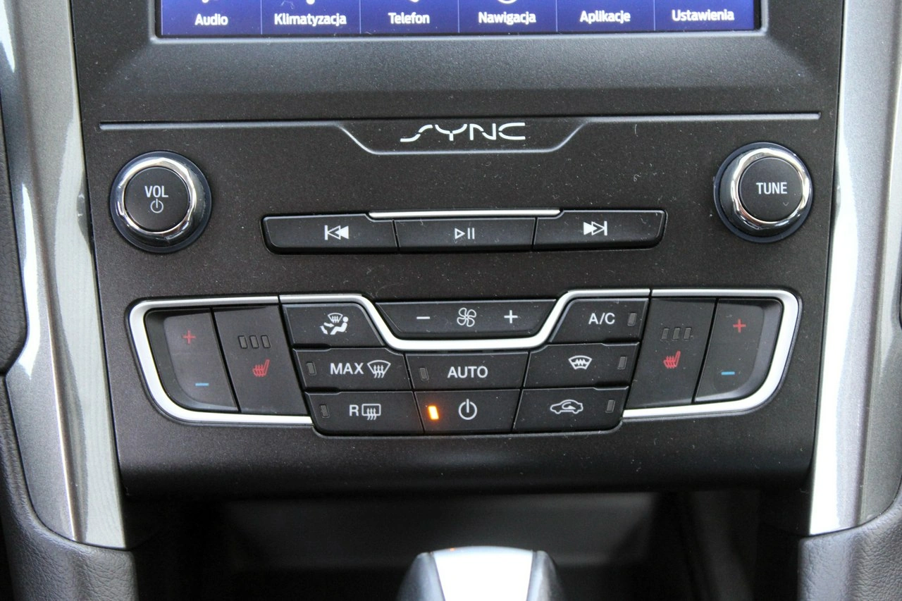 Ford Mondeo SW - Zdjęcie 17