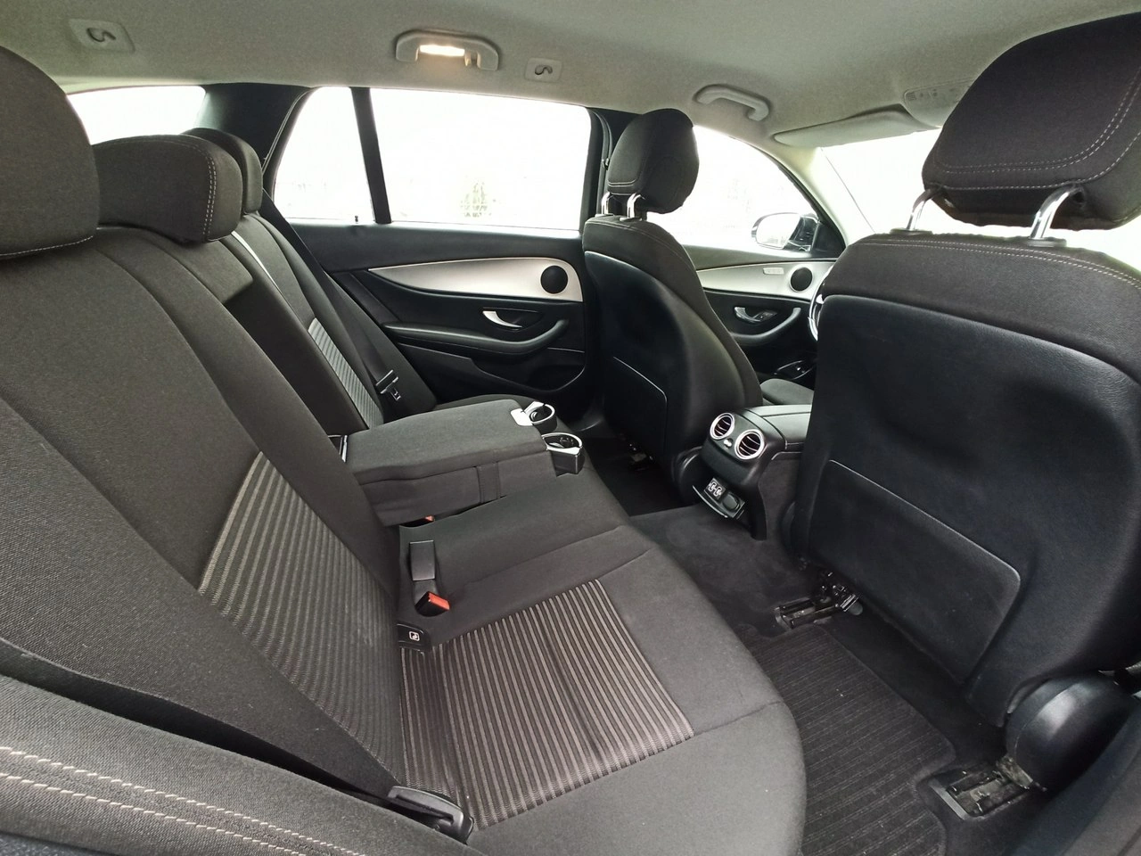 Mercedes E 300 - Zdjęcie 10