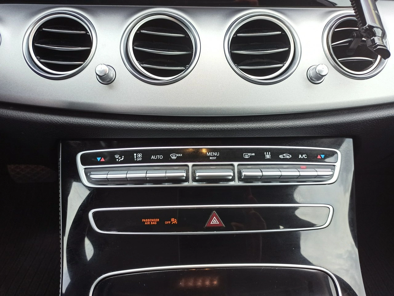 Mercedes E 300 - Zdjęcie 15