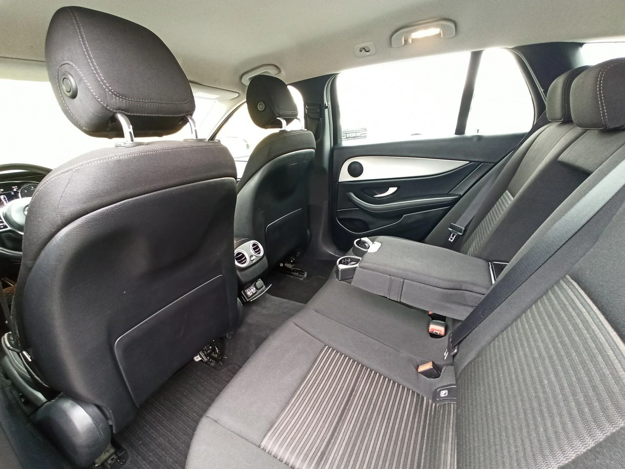 Mercedes E 300 - Zdjęcie 7