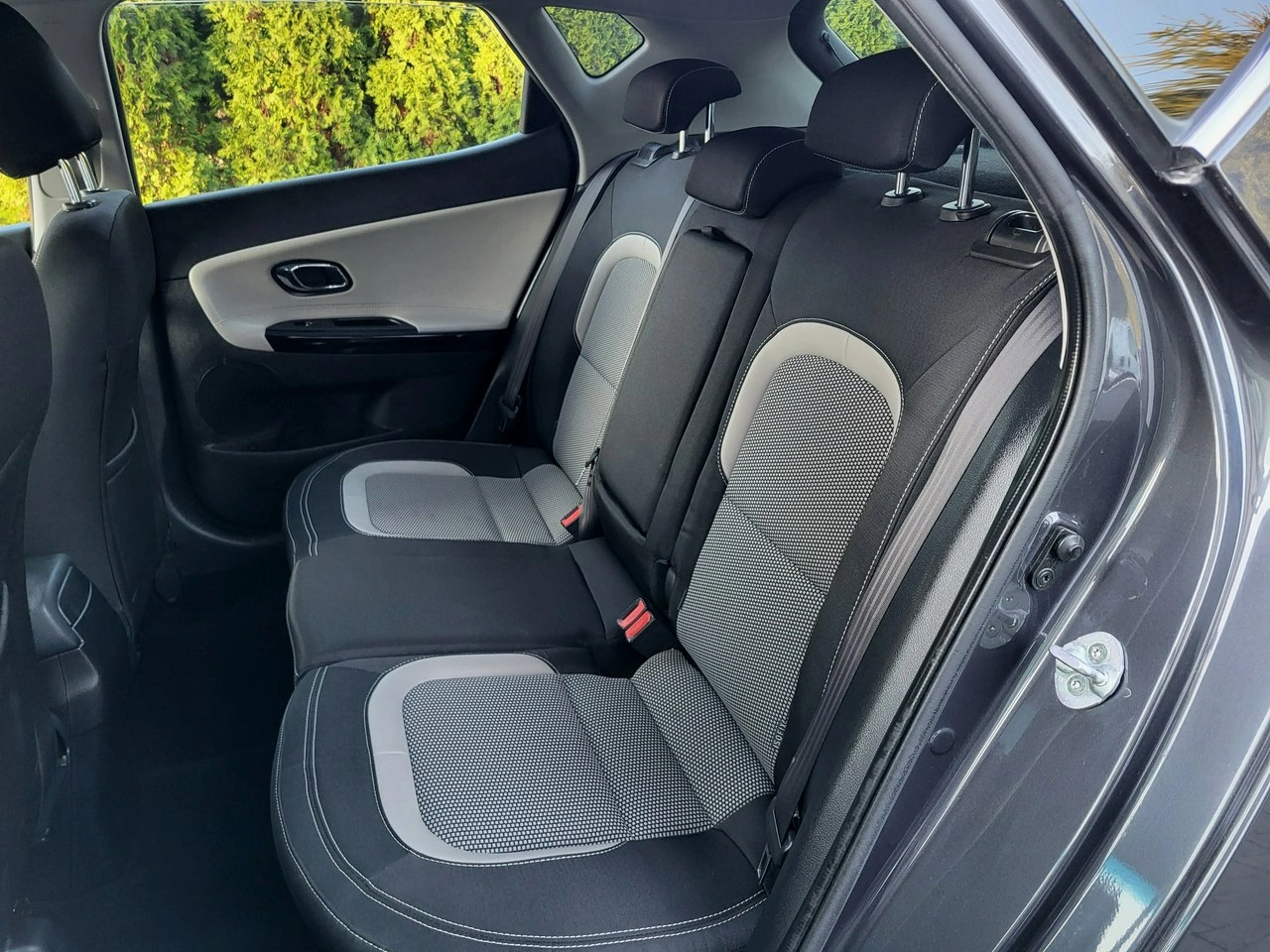 Kia Ceed - Zdjęcie 14