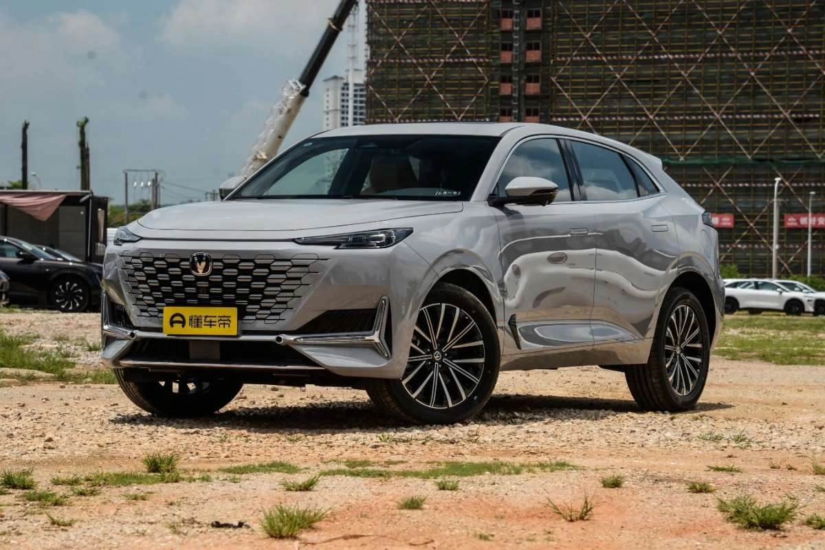 Changan UNI-K - Główne zdjęcie