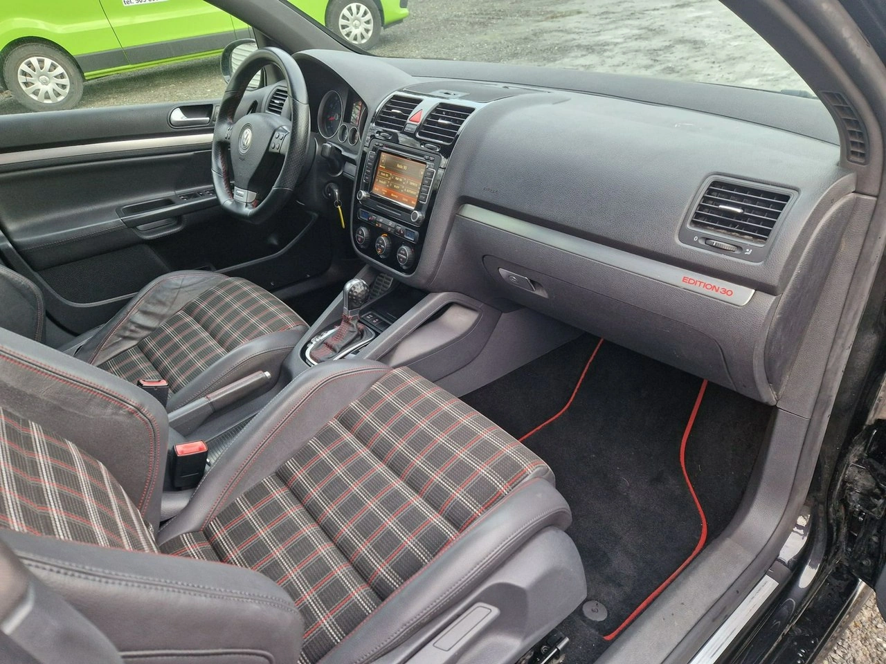 Volkswagen Golf - Zdjęcie 24