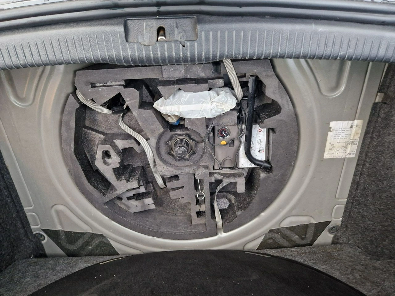 Volkswagen Golf - Zdjęcie 27