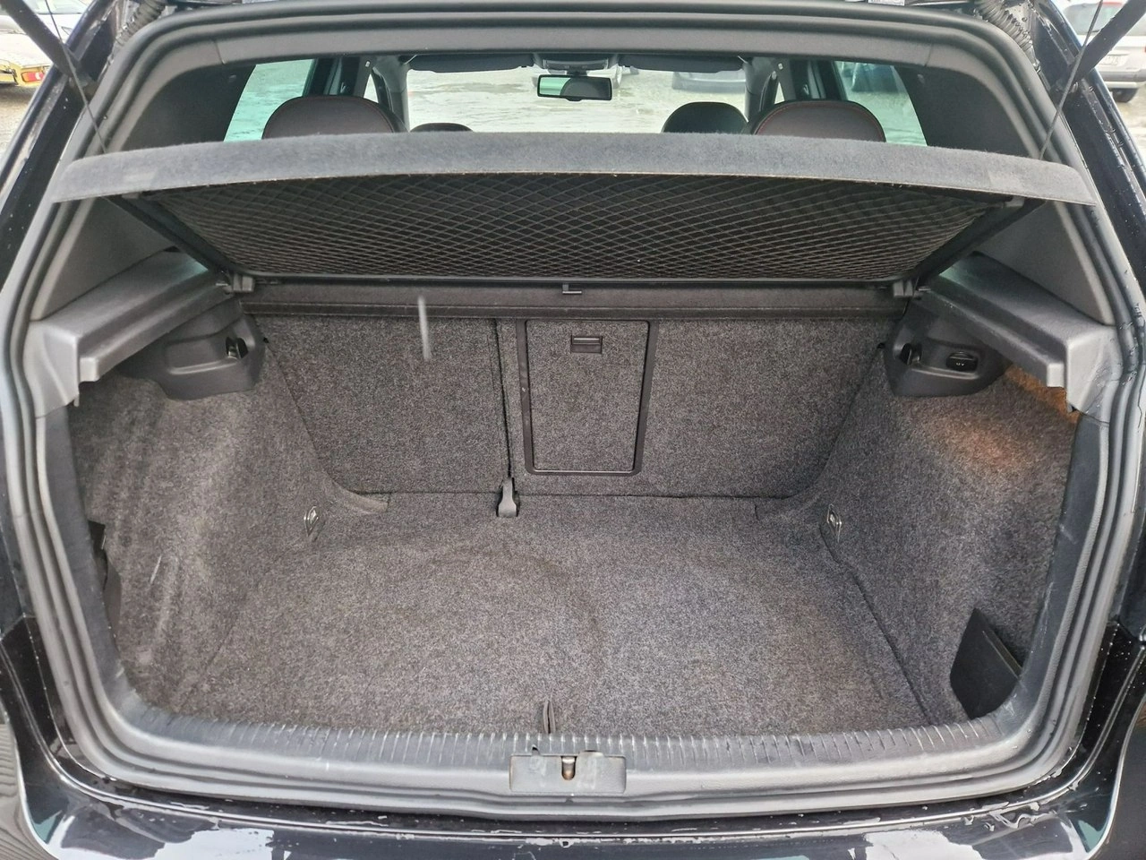 Volkswagen Golf - Zdjęcie 28