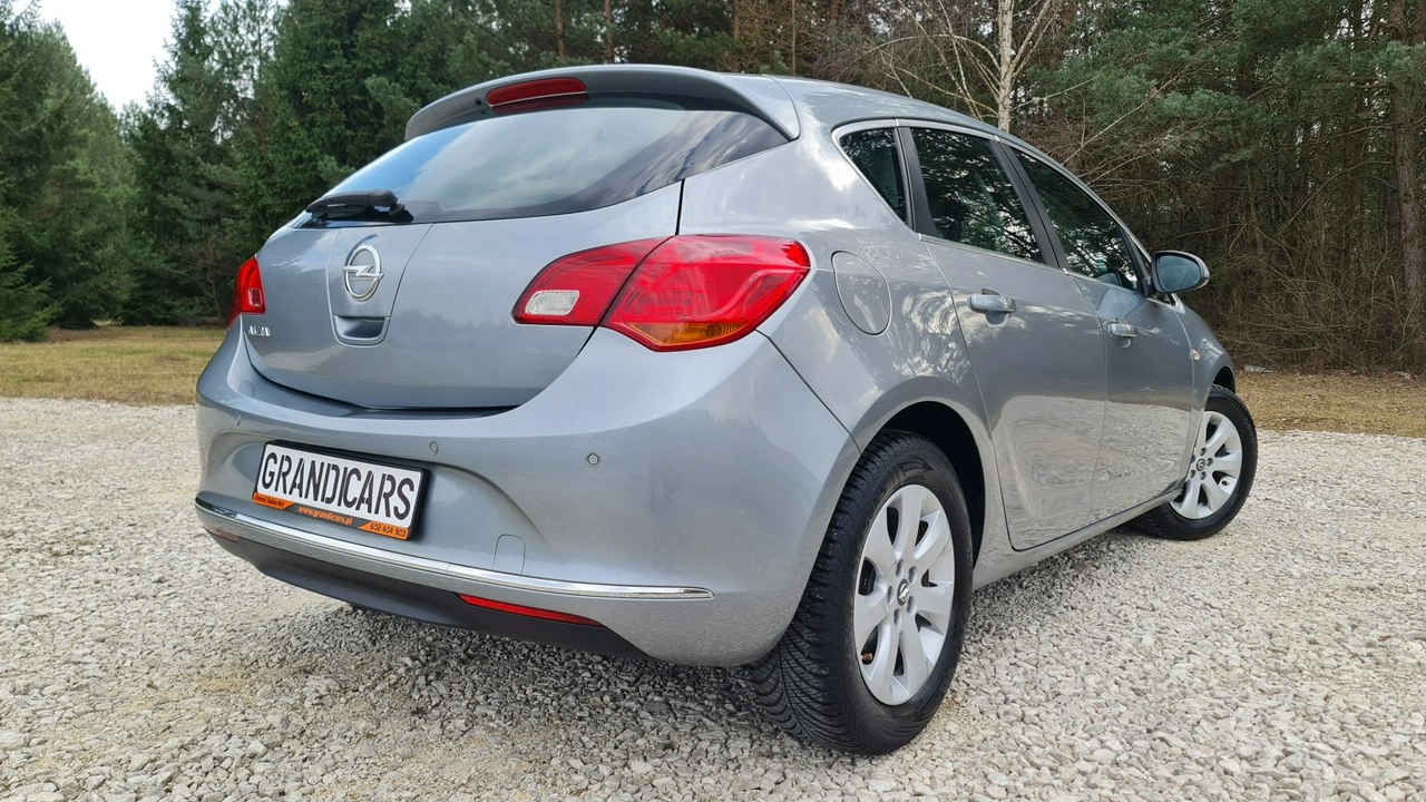 Opel Astra - Zdjęcie 1
