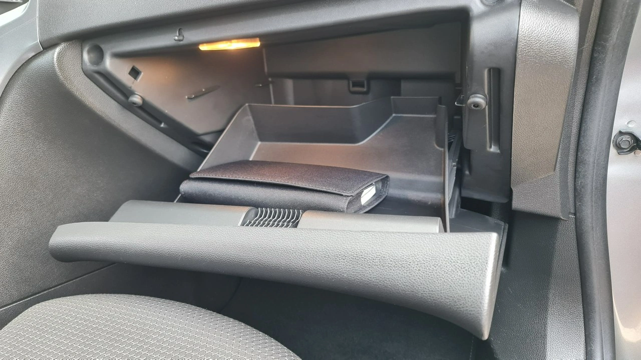 Opel Astra - Zdjęcie 26