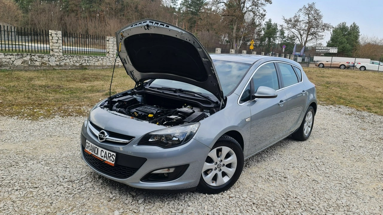 Opel Astra - Zdjęcie 31