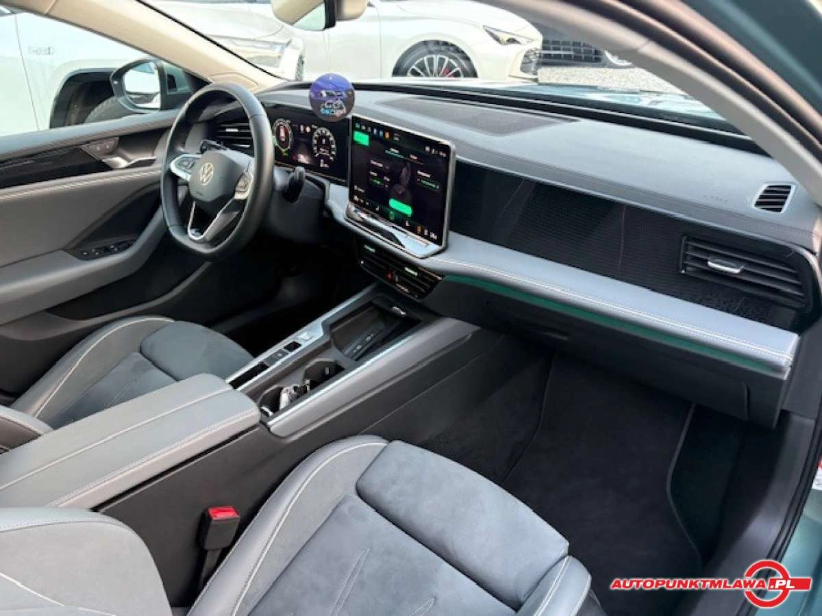 Volkswagen Passat - Zdjęcie 13