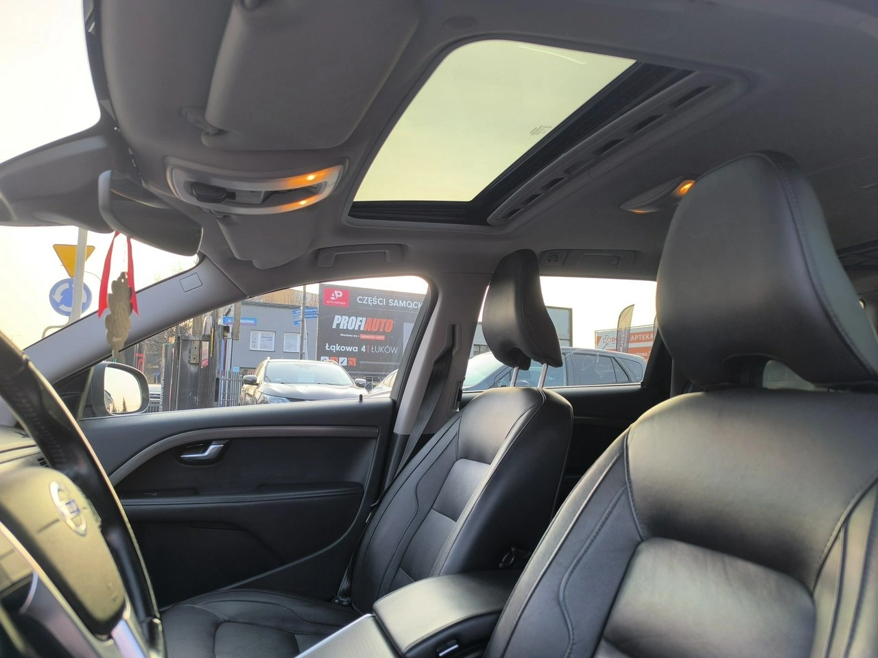 Volvo V70 - Zdjęcie 21