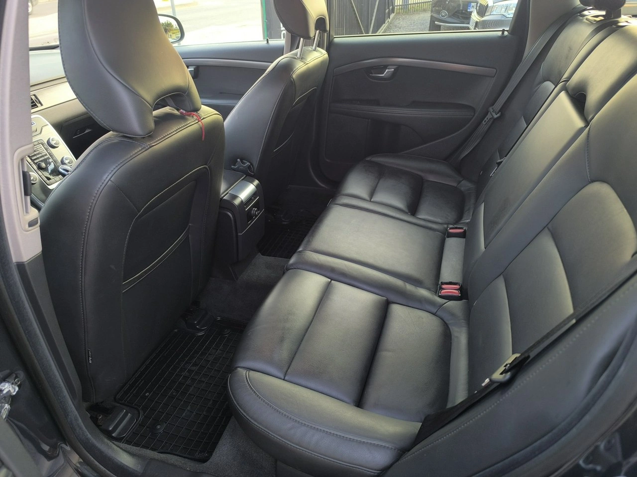 Volvo V70 - Zdjęcie 23