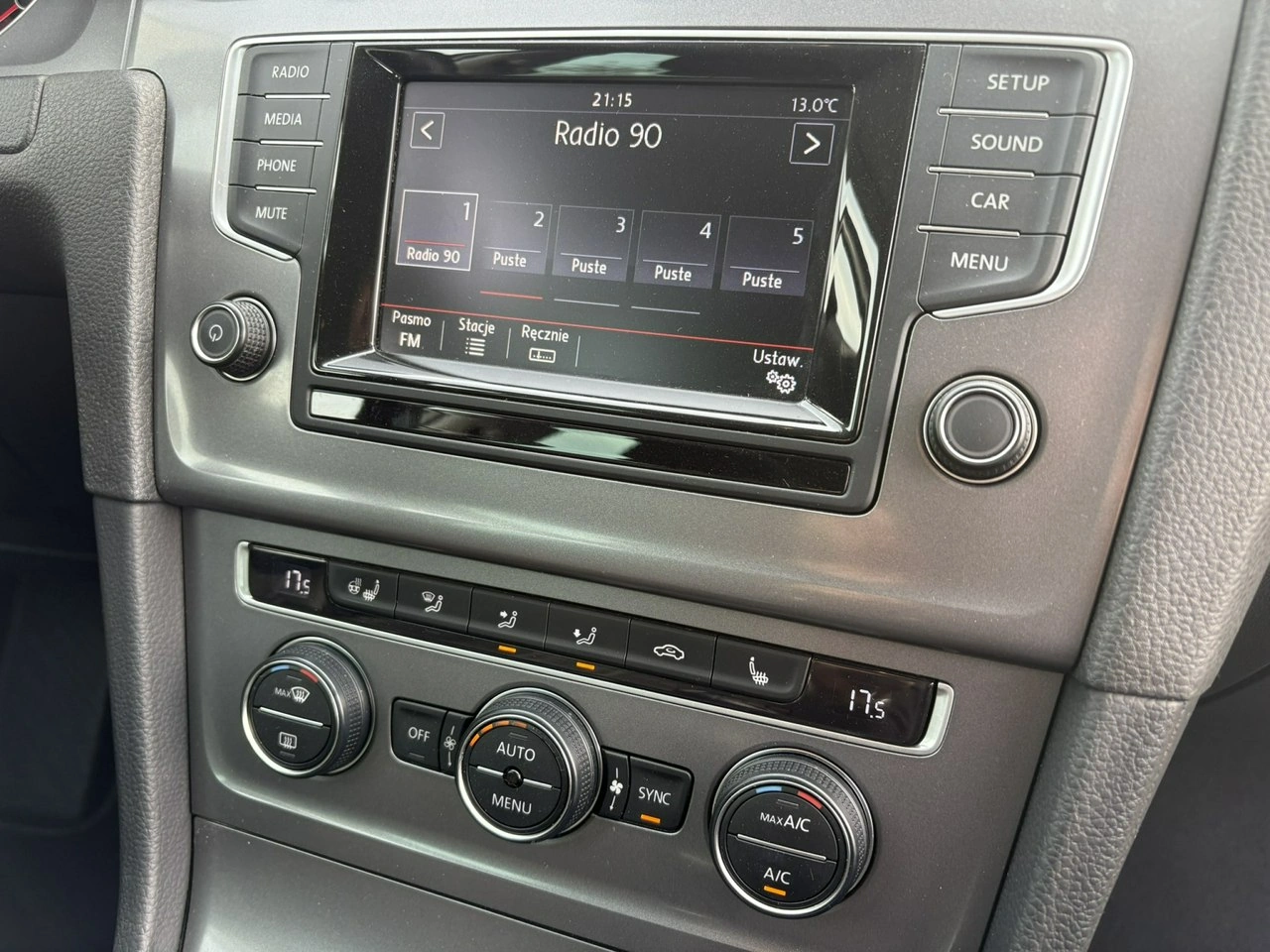 Volkswagen Golf - Zdjęcie 14