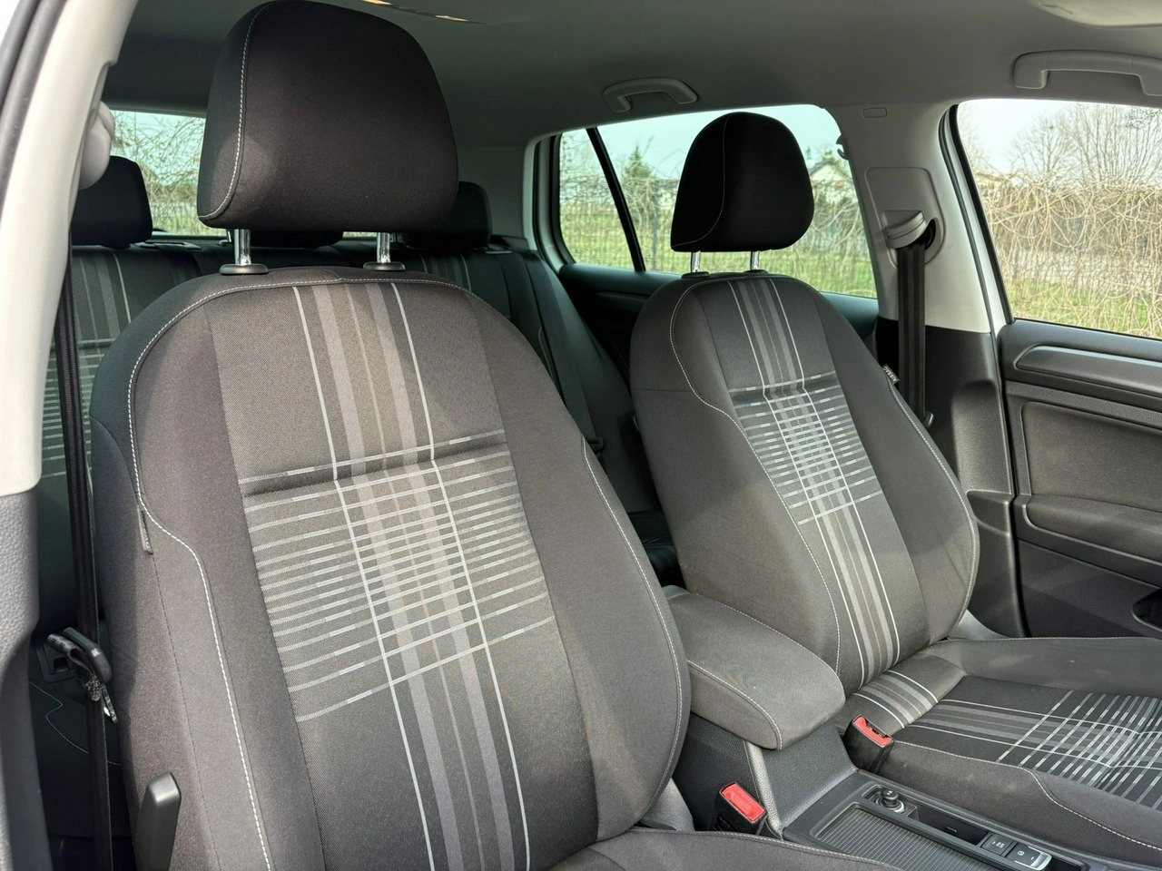 Volkswagen Golf - Zdjęcie 19