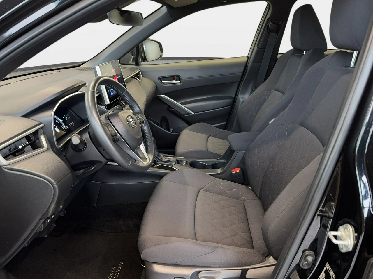 Toyota Corolla Cross - Zdjęcie 11