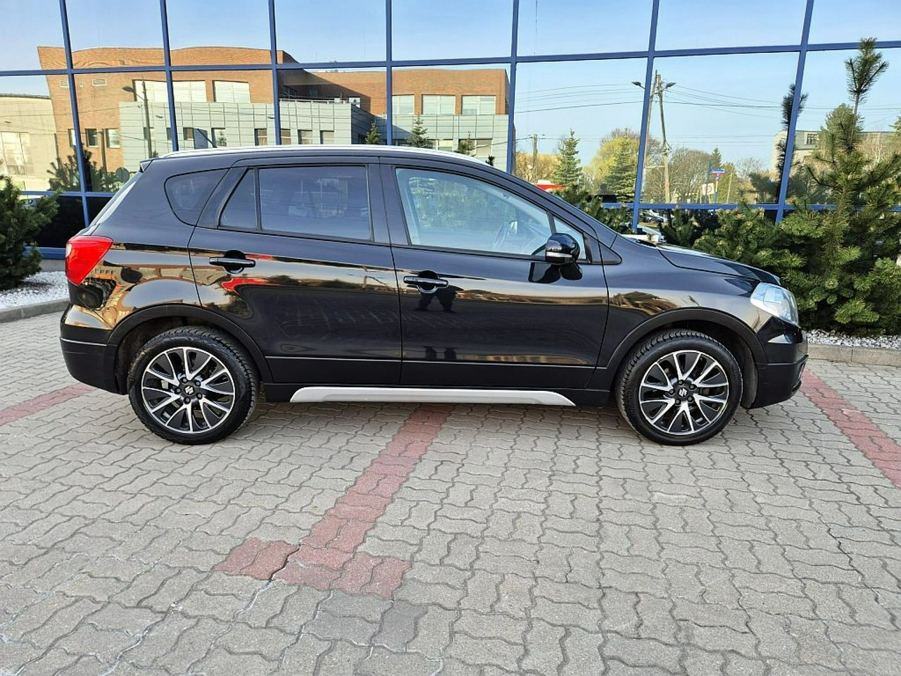 Suzuki SX4 S-Cross - Zdjęcie 10