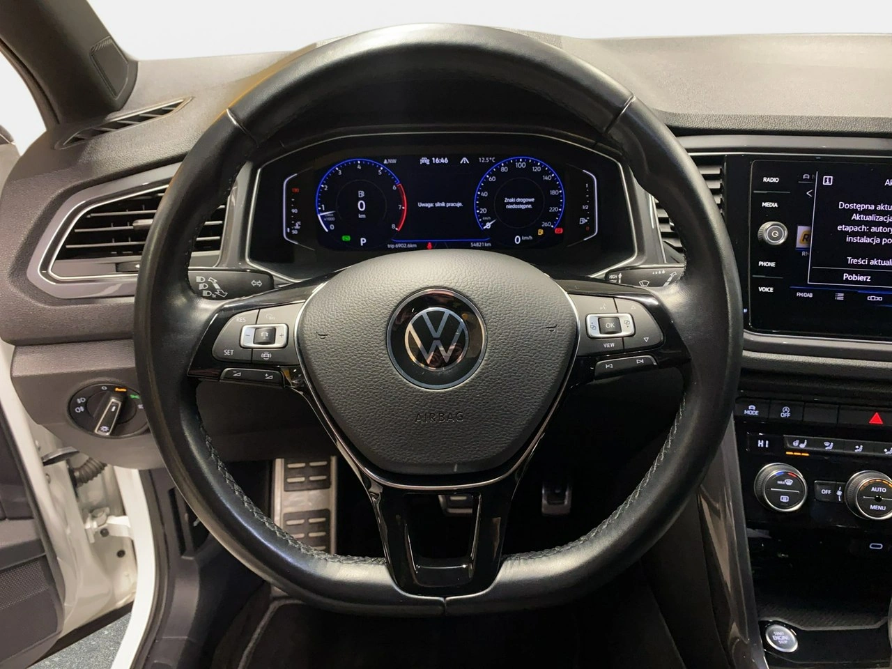 Volkswagen T-Roc - Zdjęcie 17