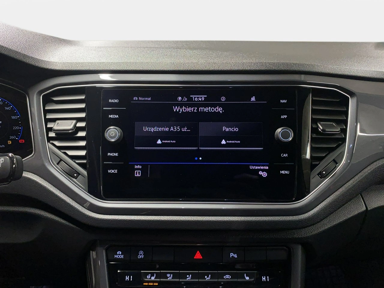 Volkswagen T-Roc - Zdjęcie 25