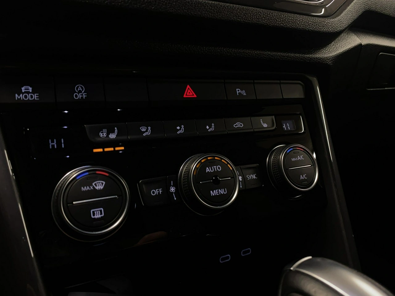 Volkswagen T-Roc - Zdjęcie 34