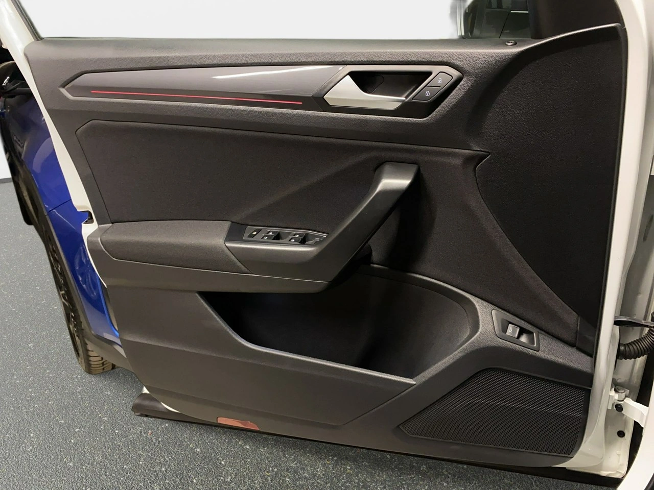 Volkswagen T-Roc - Zdjęcie 37