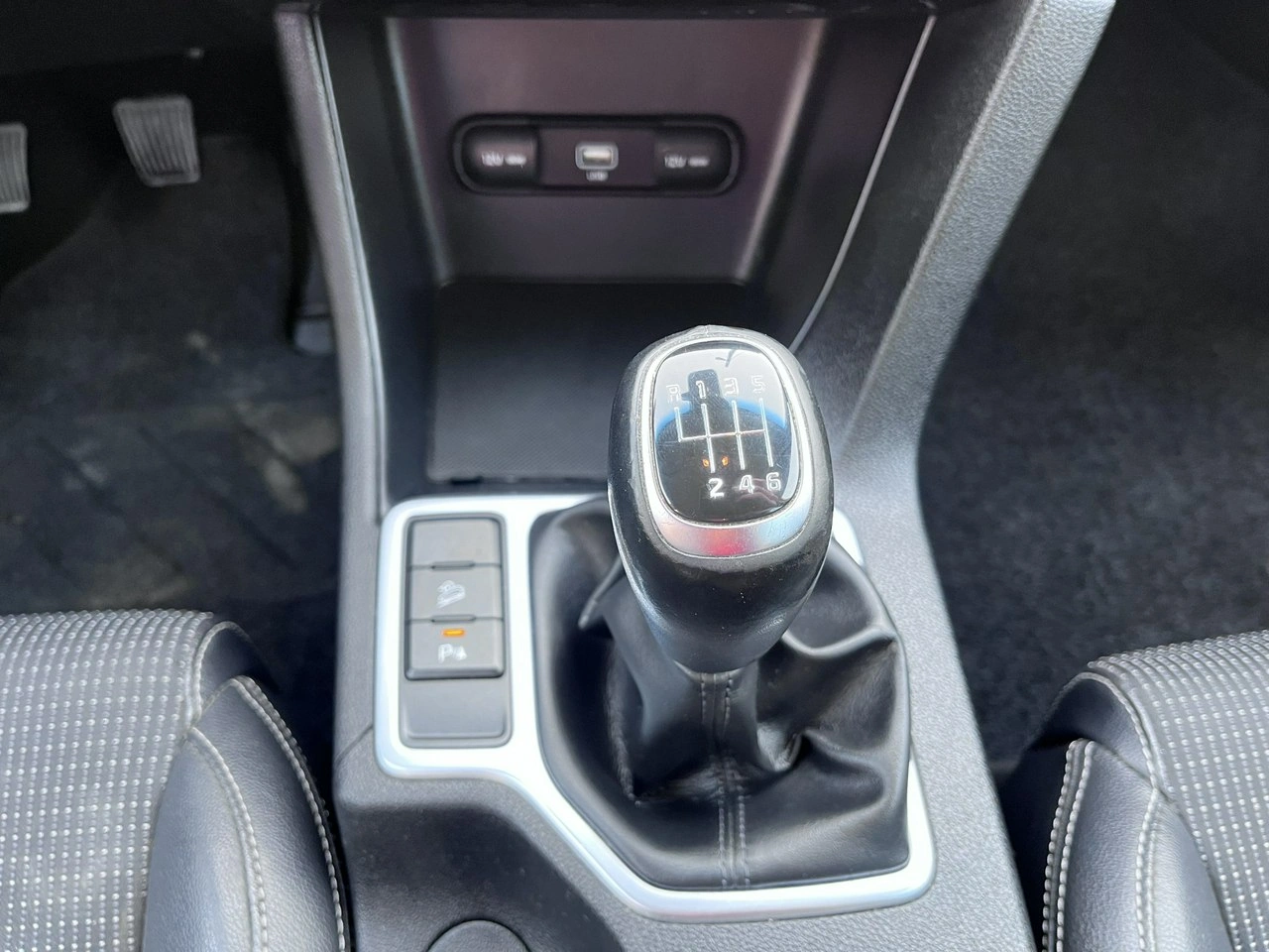 Kia Sportage - Zdjęcie 16