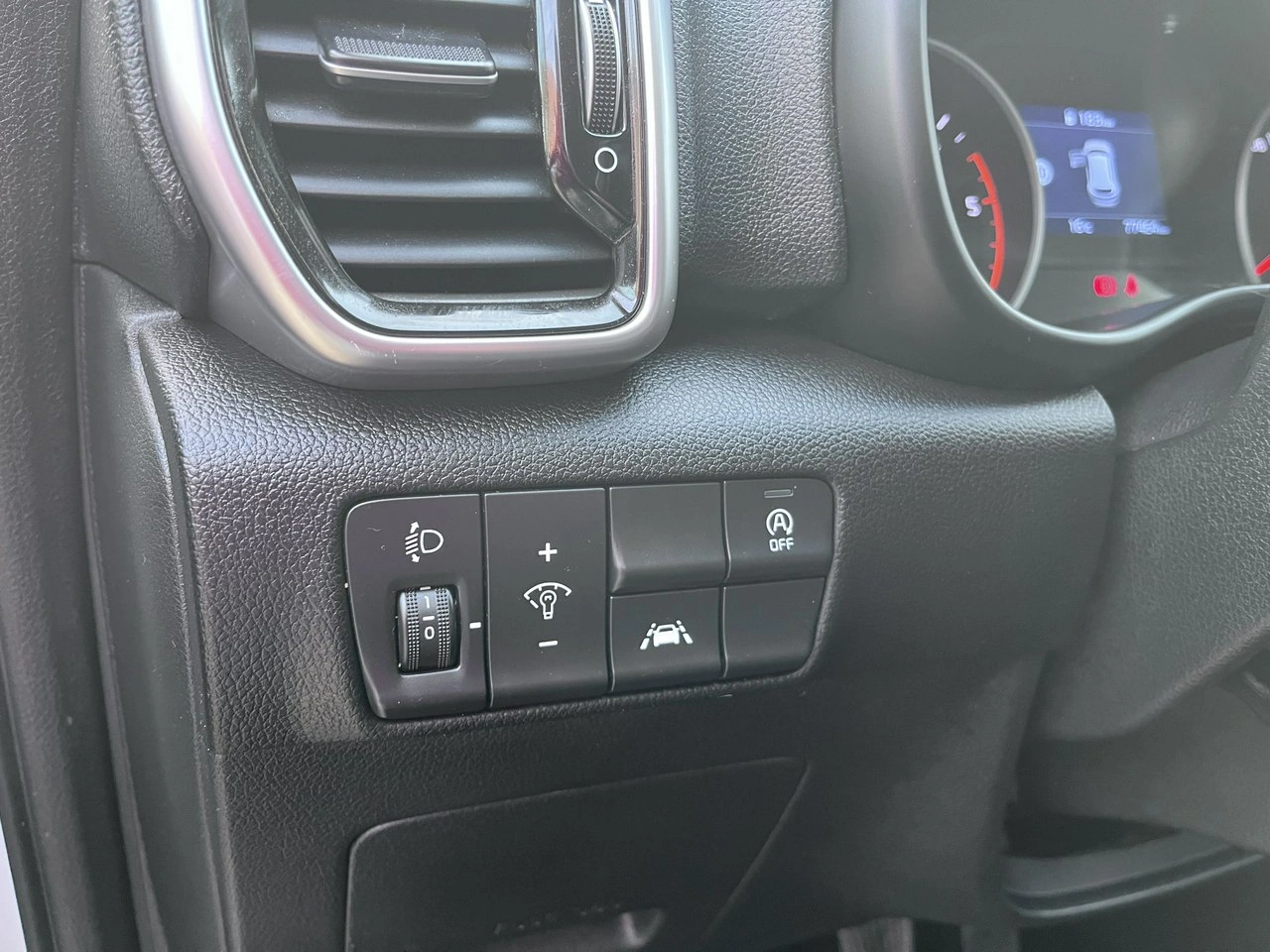 Kia Sportage - Zdjęcie 33