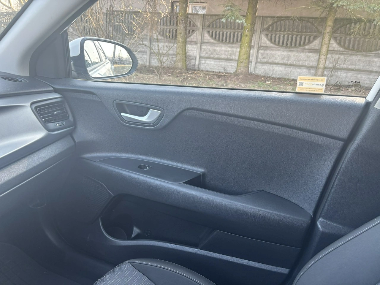 Kia Rio - Zdjęcie 24