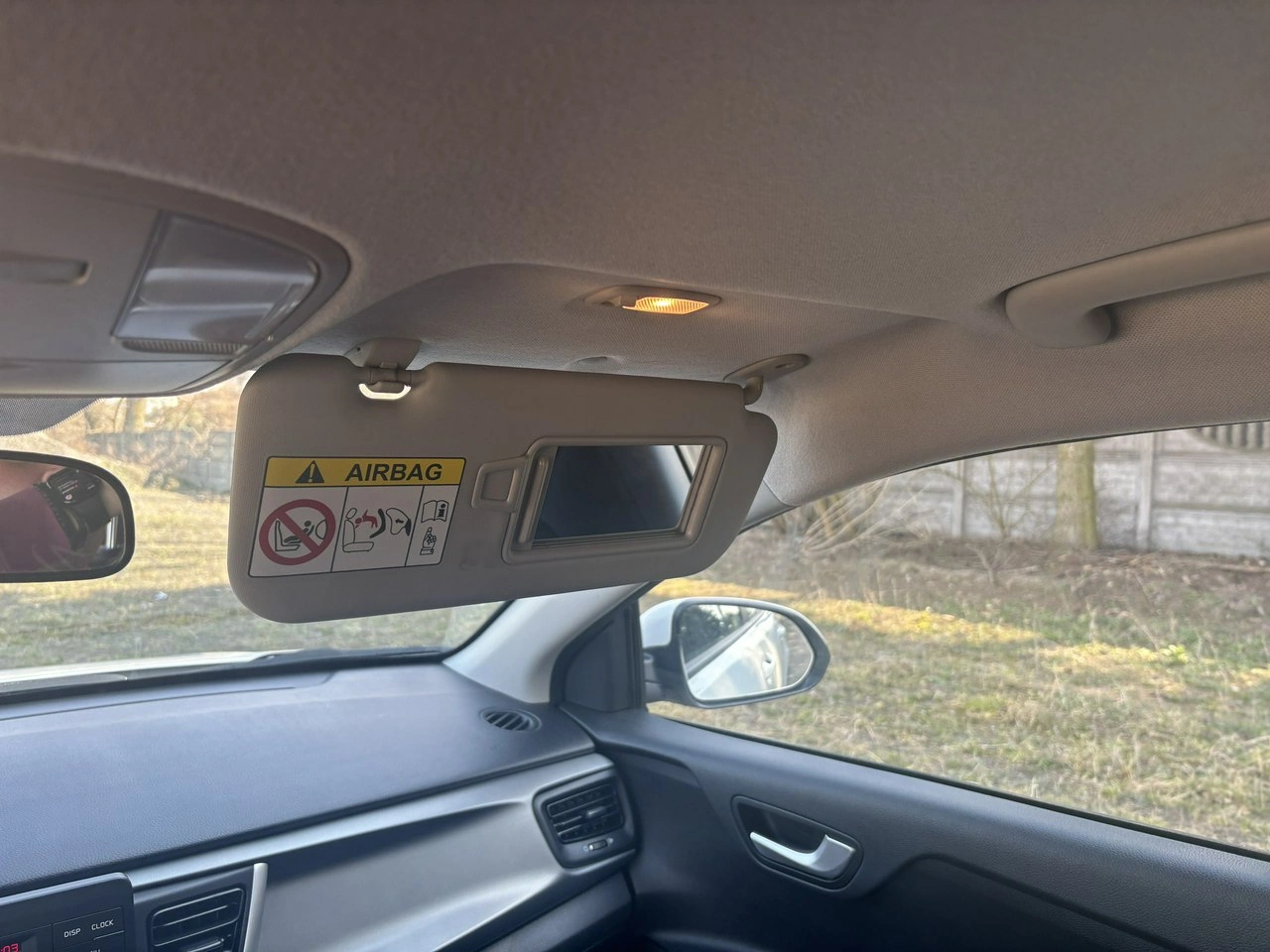 Kia Rio - Zdjęcie 25