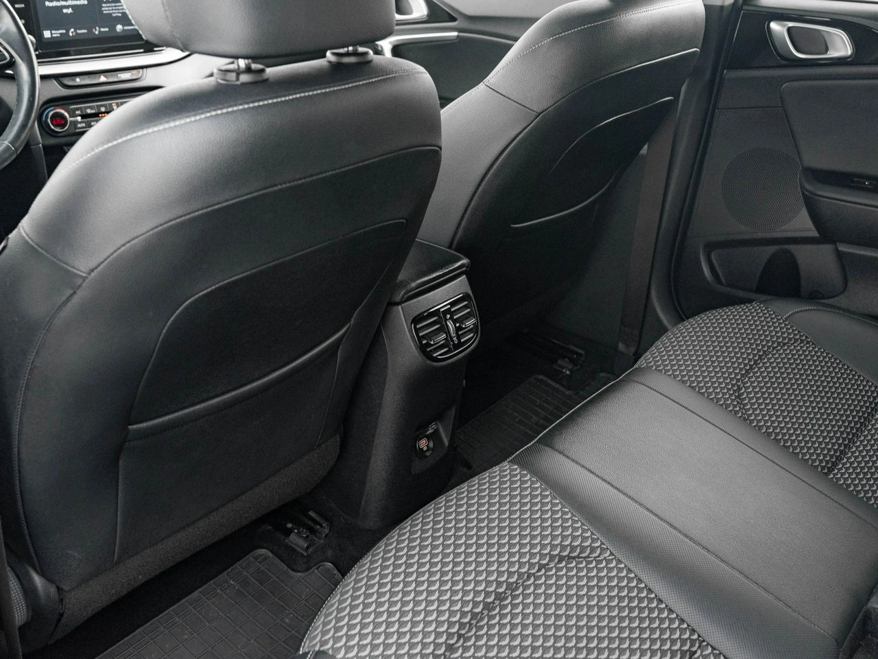 Kia Ceed - Zdjęcie 22