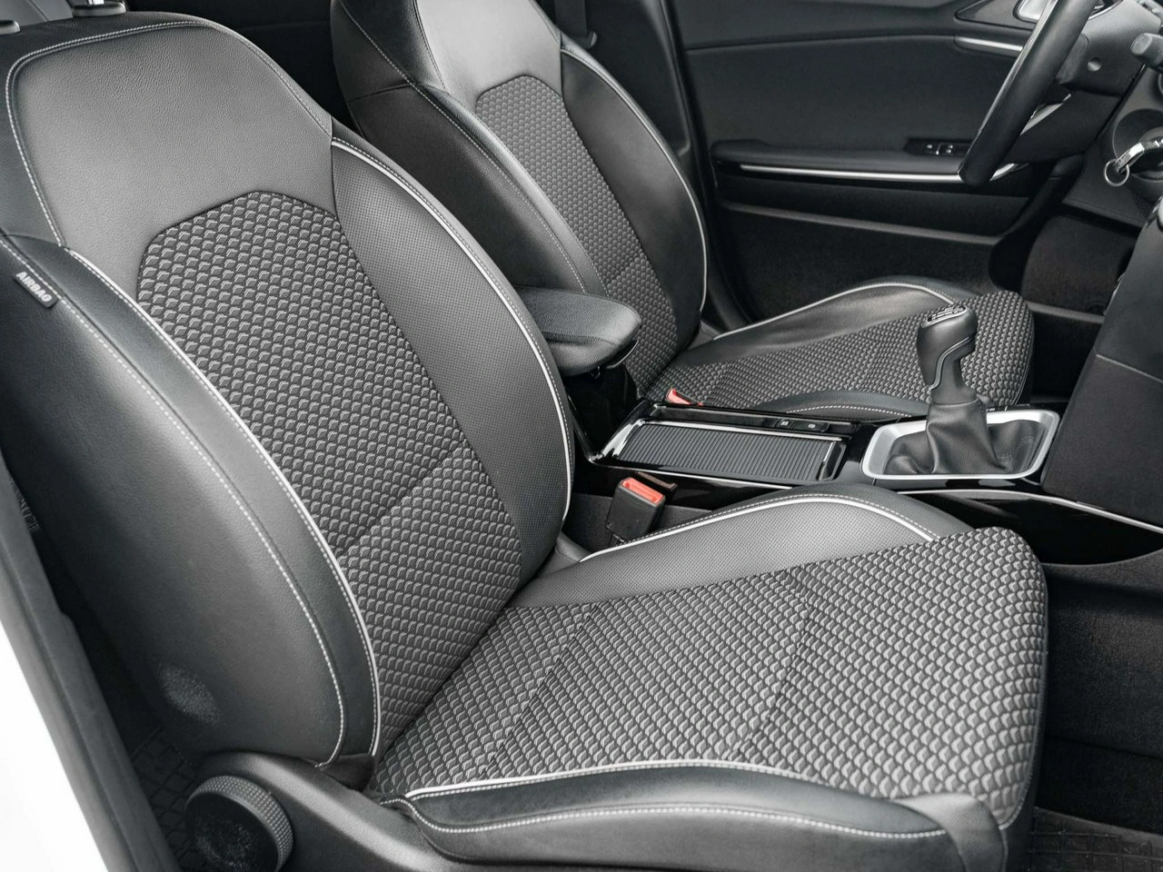 Kia Ceed - Zdjęcie 27