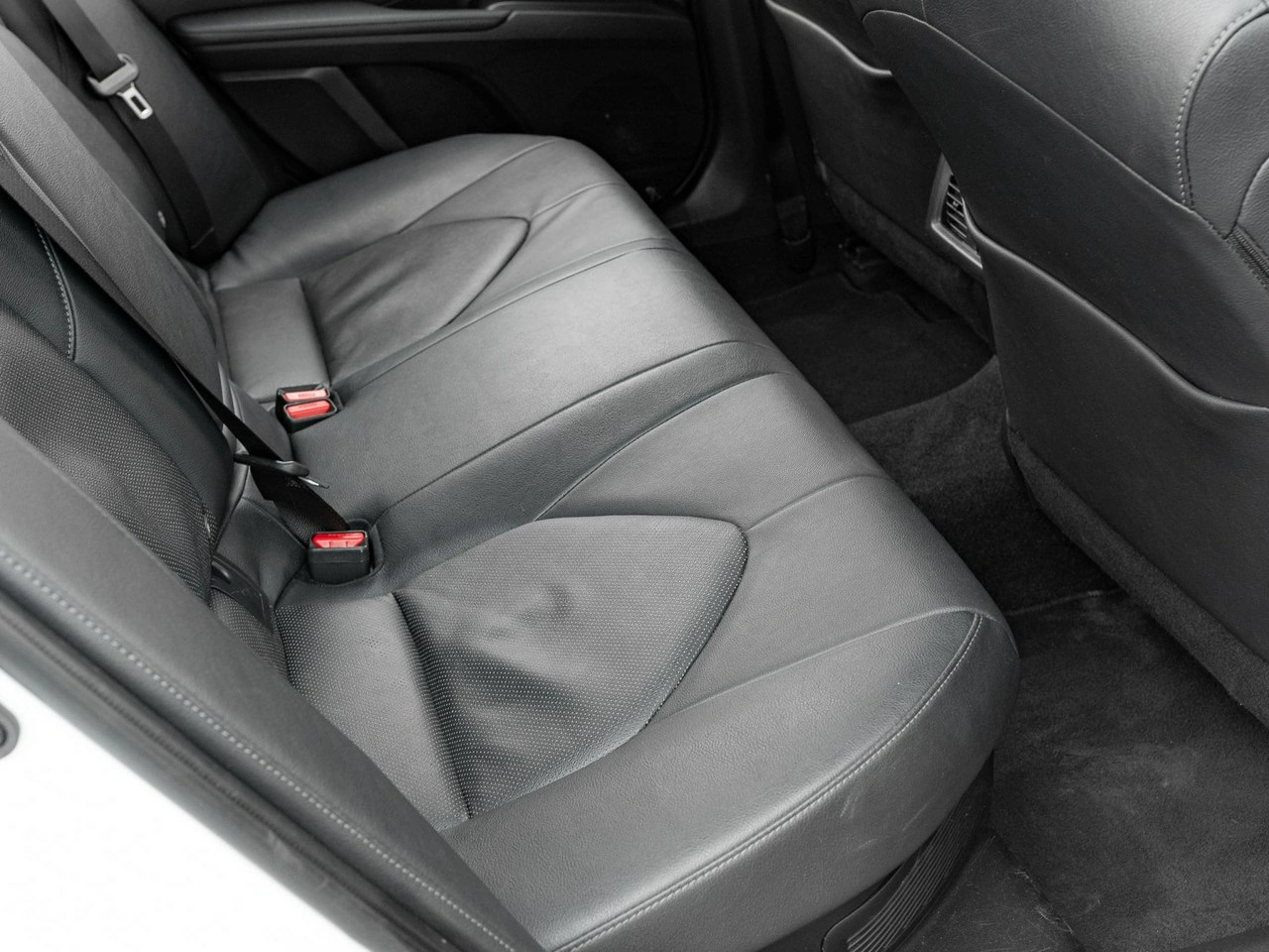 Toyota Camry - Zdjęcie 25